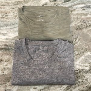 Set of 2 Fabletics workout shirts size L in excellent condition.